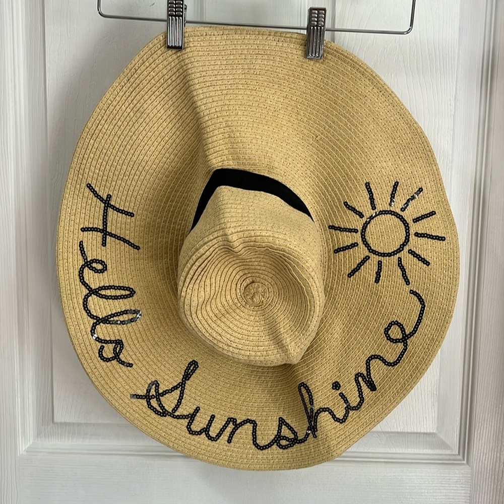 Ellen Tracy “Hello Sunshine” sequin straw hat O/S